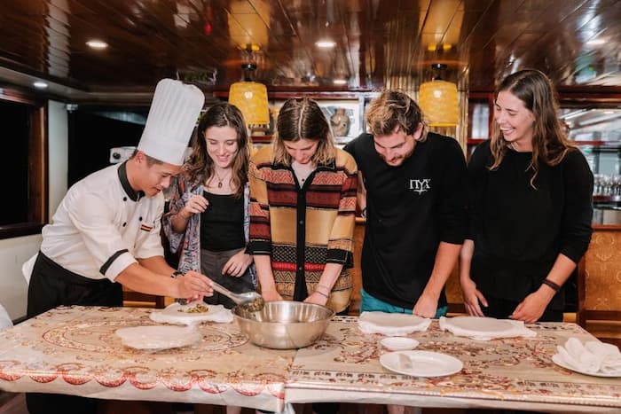 Cours de cuisine à bord