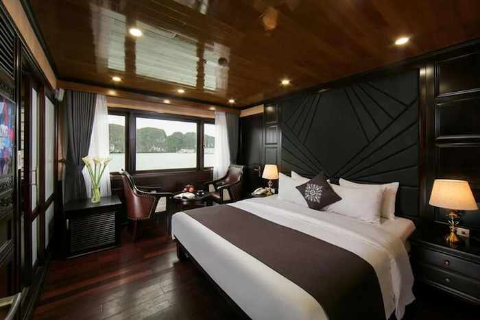 Suite Imperial d'un grand lit - Bateau La Regina Royal
